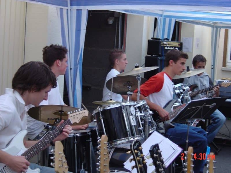 DEINE "NO.1" MUSIKSCHULE IN FRANKFURT BERGERSTR. 289 - <IMG SRC="HTTPS://DAS-MUSIKZENTRUM.DE/WP-CONTENT/UPLOADS/2024/11/PHONE18X18.PNG" ALT="♫ DAS MUSIKZENTRUM"> 069-45 69 59 9 DSC02194 ♫ DAS MUSIKZENTRUM